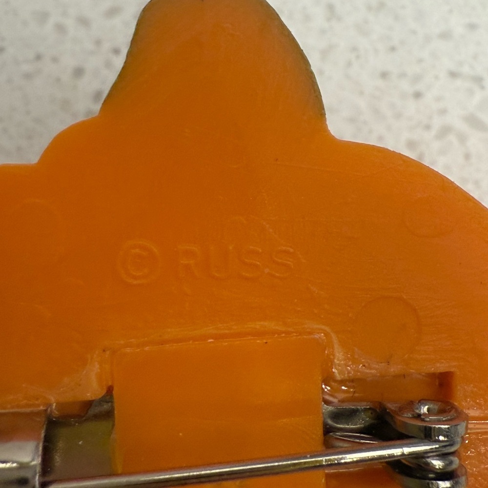 Vintage Jack O' Lantern Brooch Pin Pumpkin Silly Face 1980s Russ Halloween - Picture 4 of 7